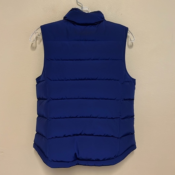 Talbots women’s navy blue puffer vest - Picture 2 of 10